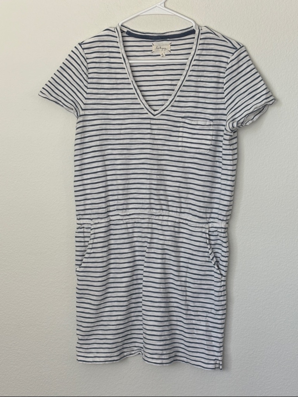 Lou & Grey White and Blue Striped V-Neck Mini Dress pockets elastic waist